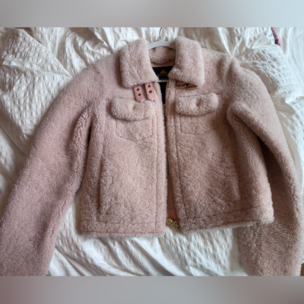 Moose Knuckles Pink Teddy Jacket Plush Cozy Style. Lamb leather . Size M